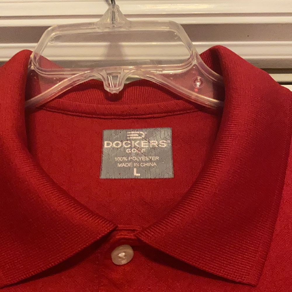 Red men’s golf polo, like new, size large - Picture 2 of 3